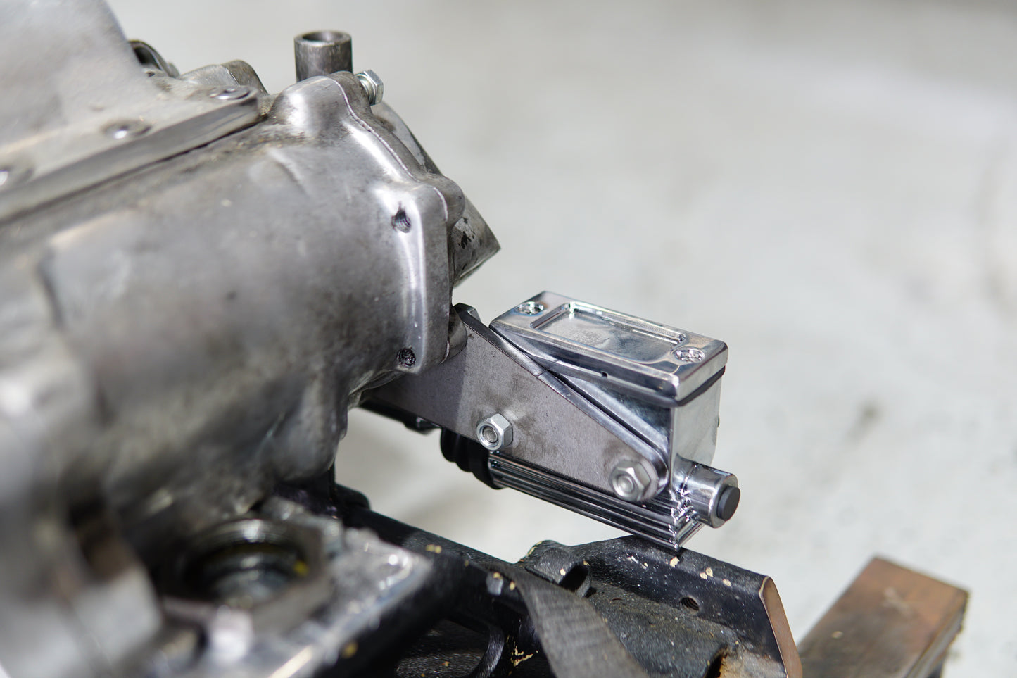 Shovelhead Master Cylinder Mount Bracket (Kelsey Style)